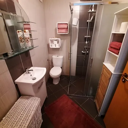 With Pool View, Sunny דירה *