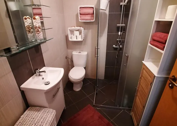 With Pool View, Sunny דירה *